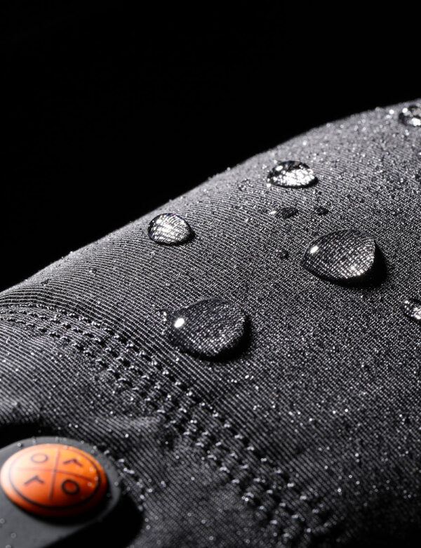 "Amsterdam" Heated Mittens 2.0 | All-Around Warmth | ororo®